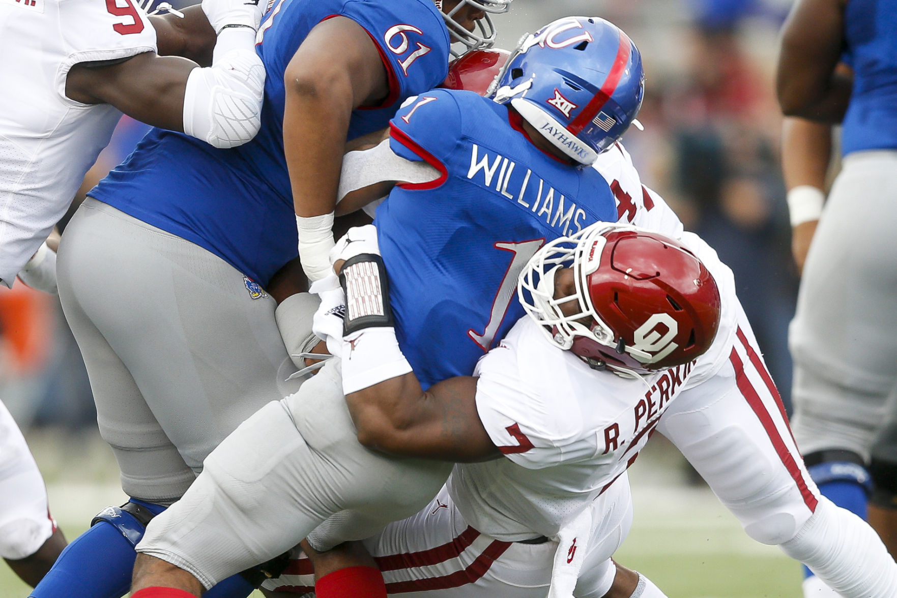 Oklahoma Sooners vs Kansas Jayhawks